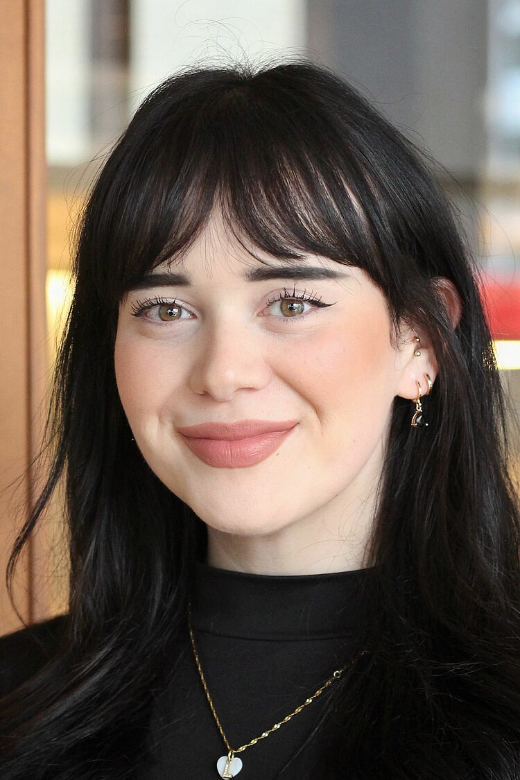 Laura Orahovac Laura Orahovac