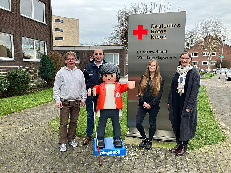 von links Ralf Bussian, Markus Wensing, Luna Pielhau und Britta Möwes